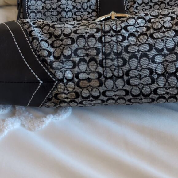 Coach ♣️Rare Limited Edition Vintage Signature Black Canvas Leather Trim Hobo - Picture 10 of 15